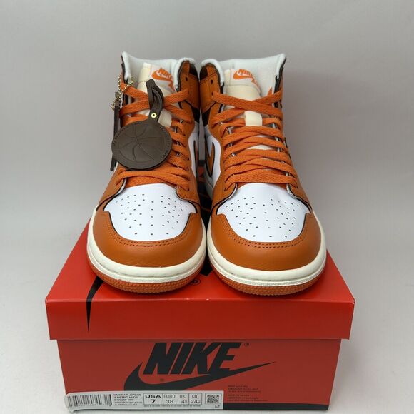 Nike Air Jordan 1 Retro High OG WMNS “Starfish” 2023 - Picture 2 of 5